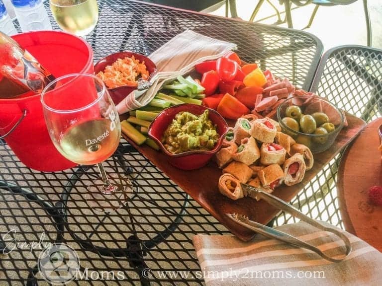 How to Pack a Low Carb Picnic for Wine Tasting Simply2moms