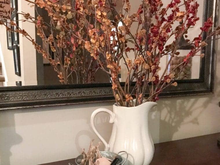 The Thankful Tree | www.simply2moms.com | #thankfultree #blessingtree #gratitudetree #thanksgivingcrafts #thanksgivingtraditions #lifesimply #simplycrafted #simplymemorable #diycrafts