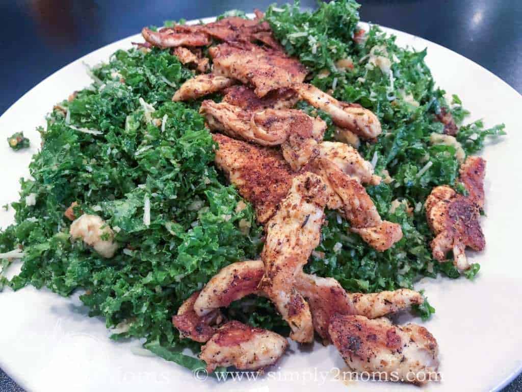 What's On My Plate | Salads | 12.5.18 | www.simply2moms.com | #salad #saladmealinspiration #trimhealtymama #THM #smeal #lowcarb #keto #eatingout #diningout #eatingyourgreens #grilledchickensalad #tacosalad #kalesalad #kale #romaine #mixedgreens #avocado #saladideas #blackenedchicken