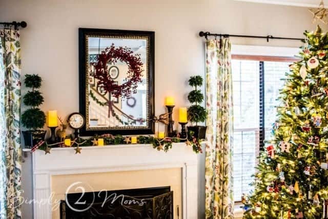 Christmas Family Room Decor Ideas | Anne's Home – Simply2moms