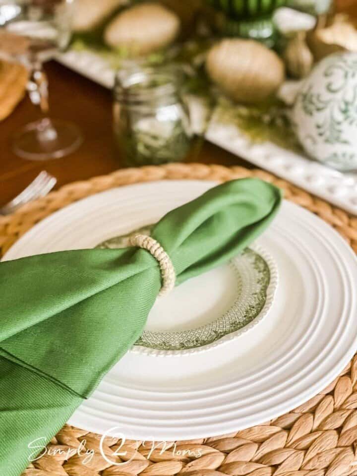 How to Make Easy Jute Napkin Rings Simply2moms