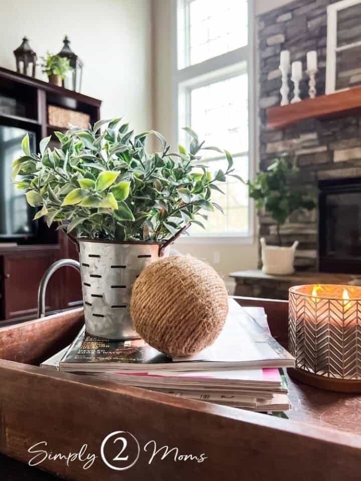 19 Simple Ways to Decorate with Faux Greenery this Spring