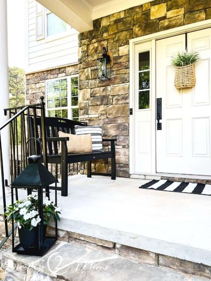 5 Affordable Summer Décor Ideas for a Small Front Porch – Simply2moms