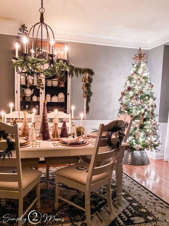 9 Easy Ideas to Decorate a Neutral Christmas Tree on a Budget