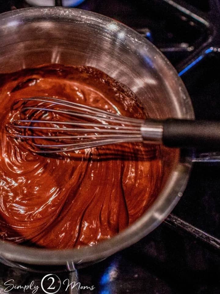 The Best Keto Chocolate Peppermint Cheesecake Recipe