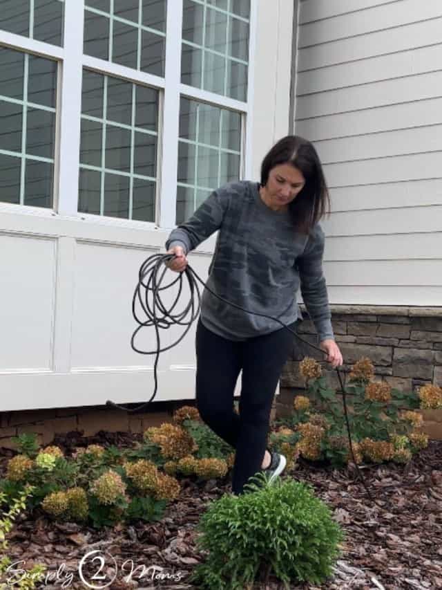 How to Easily Install Landscape Lighting with No Tools