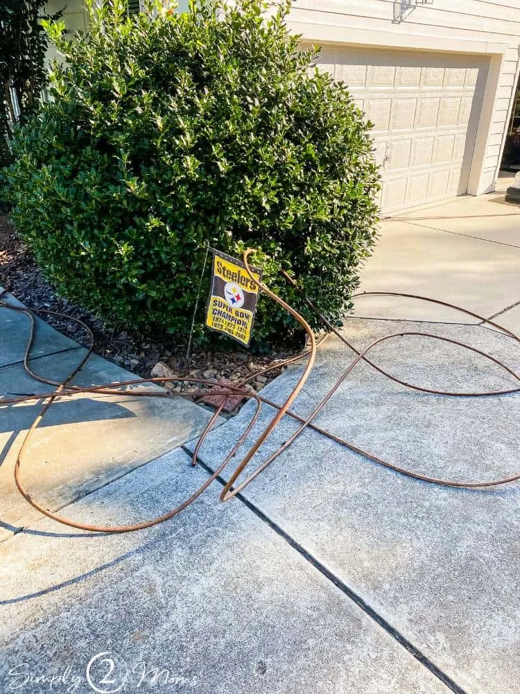 How to Remove Overgrown Shrubs from the Front of Your House