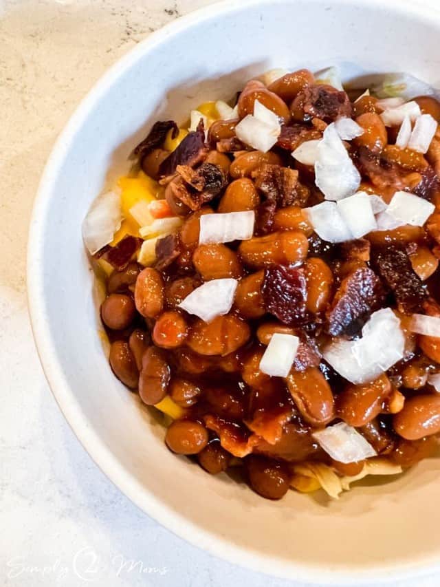 Mom's Best Old Fashioned Bacon-y Baked Beans – Simply2moms