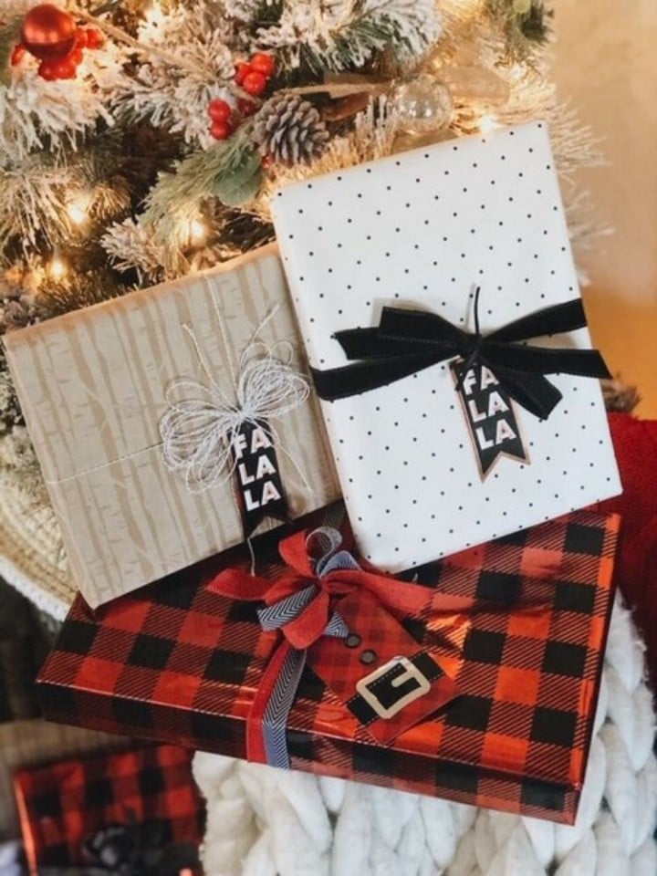 23 Unique and Creative Christmas Gift Wrapping Ideas – Simply2moms