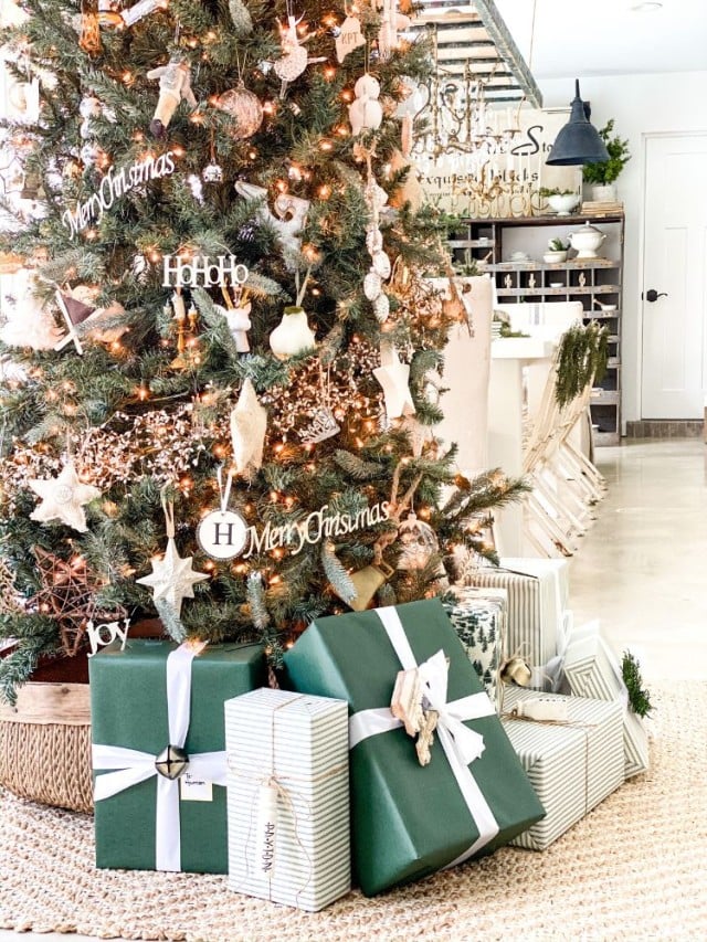 23 Unique and Creative Christmas Gift Wrapping Ideas – Simply2moms